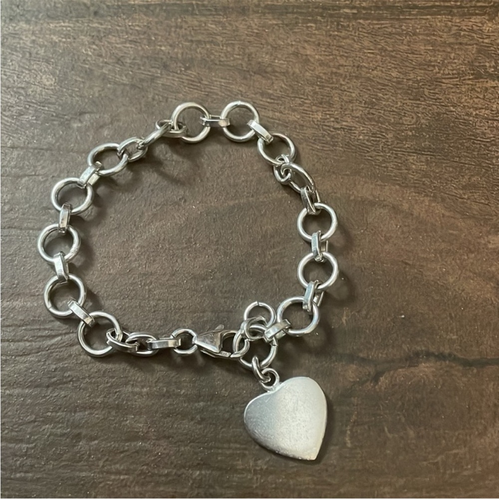 Bundle of two bracelets
